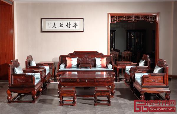 Z6尊龙凯时红木精品家具.jpg Z6尊龙凯时红木精品家具.jpg
